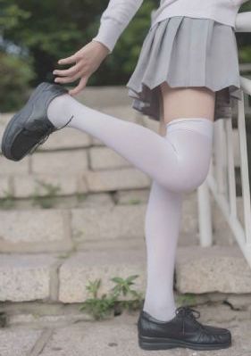 水蜜桃唇蜜在线观看免费_720免费电视剧
