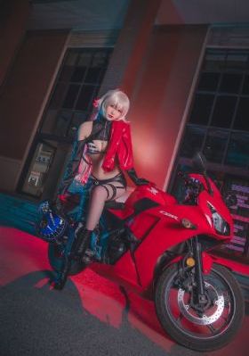 屁股又白又大肥熟女人视频_午夜激情福利视频